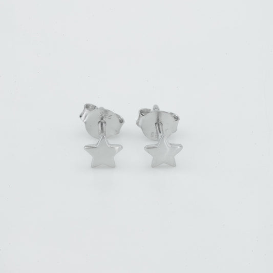 Tiny Everyday Solid Star Motif Post Stud Earrings in 925 Silver