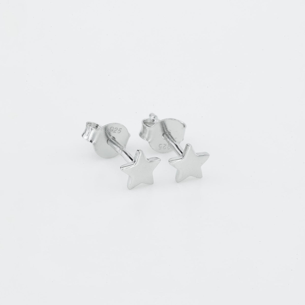 Tiny Everyday Solid Star Motif Post Stud Earrings in 925 Silver