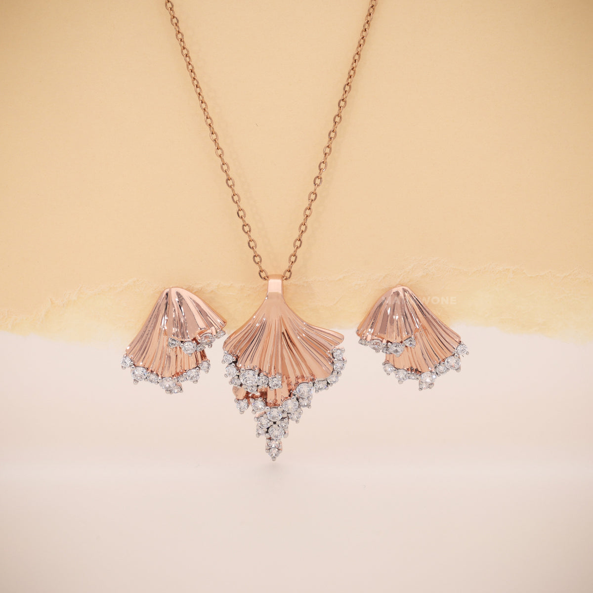 14KT Solid Rose Gold Pleated Fan Leaf Pendant & Earrings Set