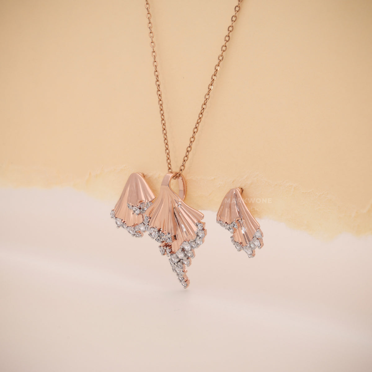 14KT Solid Rose Gold Pleated Fan Leaf Pendant & Earrings Set