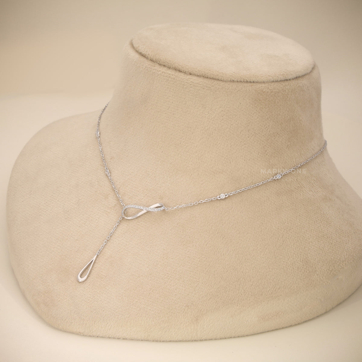 925 Sterling Silver Abstract Infinity Loop Teardrop Necklace